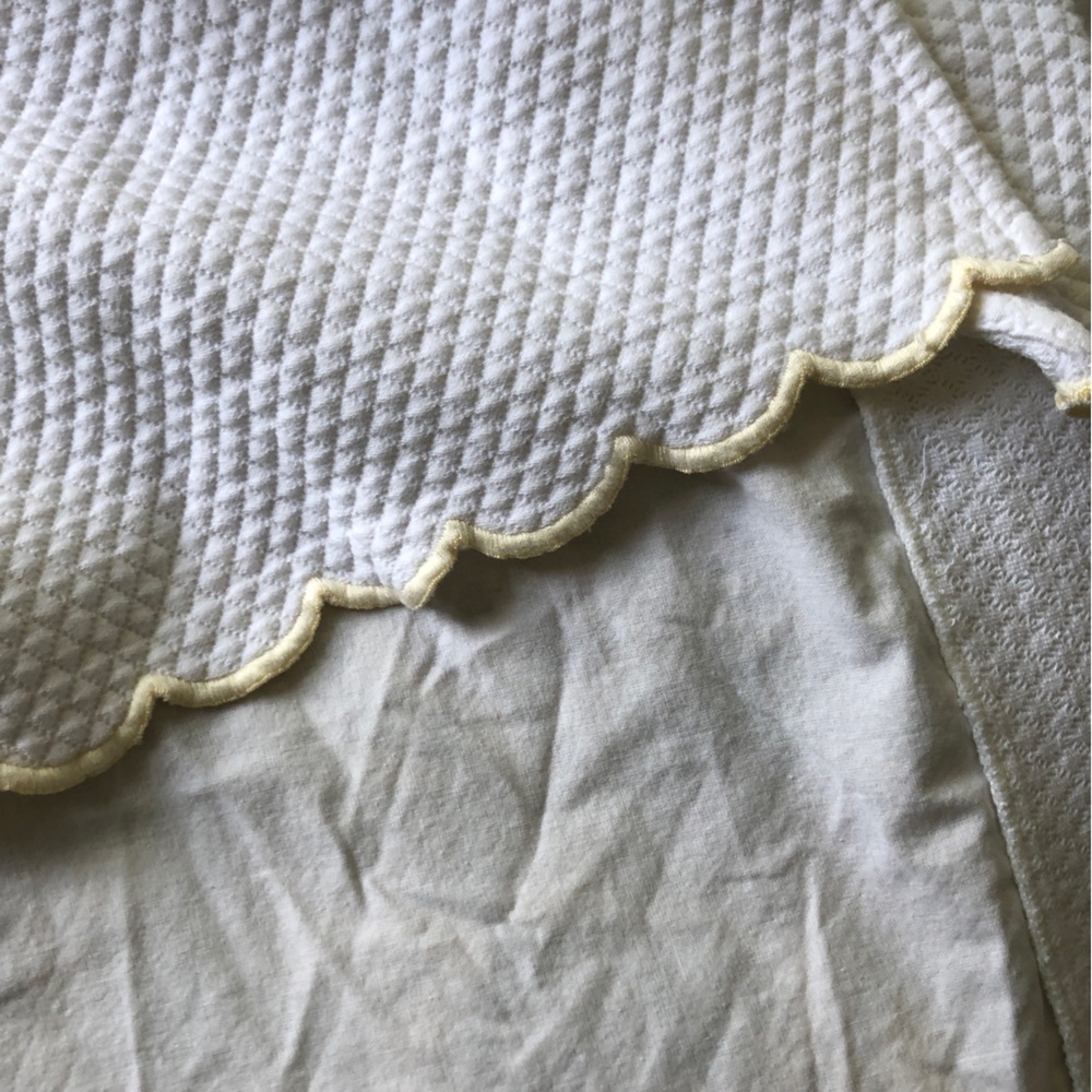 Pottery Barn Crib Skirt in Matelasse Scallop in Yellow Trim